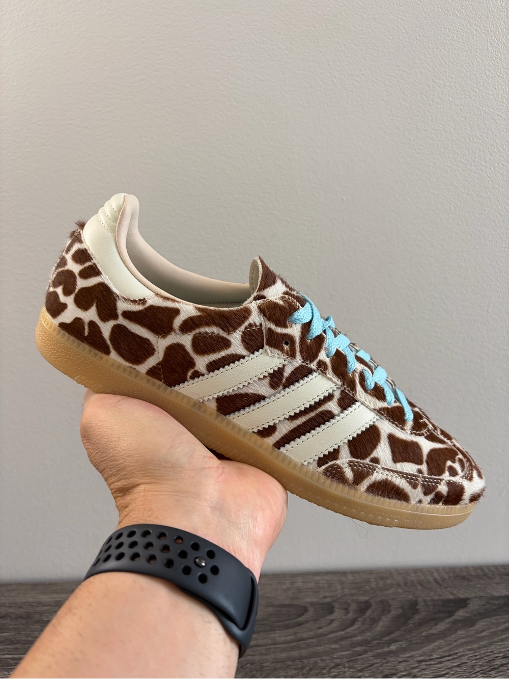 Adidas Samba OG Giraffe Print - Women's Size 8.5 - Picture 2 of 7